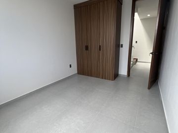 Casa nueva en venta dentro de coto en Valle Imperial