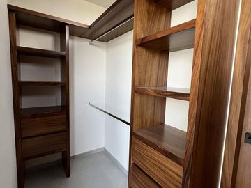 Casa nueva en venta dentro de coto en Valle Imperial