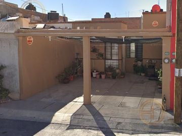 CASA EN VENTA CAPATAZ, HACIENDAS DE SANTIAGO, SAN LUIS POTOSI