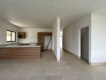 Casa en venta en Cumbres Elite Premier, Sector Pirineos