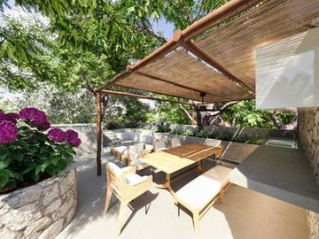 Venta Casa en Tulum 4 Habitaciones con LockOff  2 Piscinas a minutos de playa