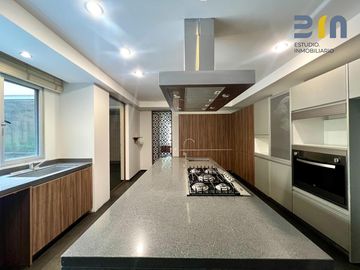 Vendo Departamento Lomas Country Club. Residencial Verona