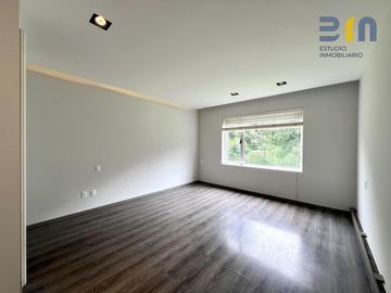 Vendo Departamento Lomas Country Club. Residencial Verona