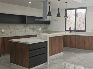 VENTA CASA BOSQUES DEL REFUGIO LEON GTO
