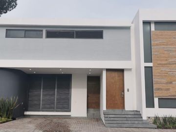 VENTA CASA BOSQUES DEL REFUGIO LEON GTO
