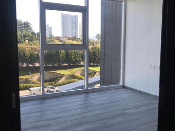 Lindo departamento con terraza en piso bajo en Bosque real Five.