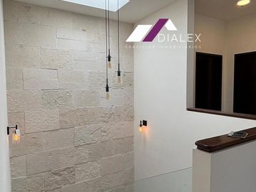 Fracc. Castaños del Vergel -CARRETERA NACIONAL- Casa VENTA Zona Sur MONTERREY, 584 m2