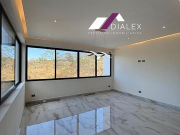 Fracc. Castaños del Vergel -CARRETERA NACIONAL- Casa VENTA Zona Sur MONTERREY, 584 m2