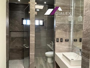 Fracc. Castaños del Vergel -CARRETERA NACIONAL- Casa VENTA Zona Sur MONTERREY, 584 m2