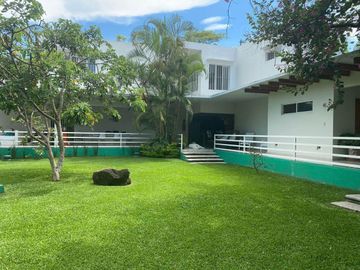 CASA CONDOMINIO IMURI