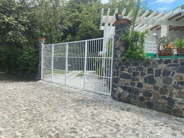 CASA CONDOMINIO IMURI