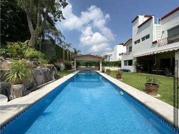 CASA EN VENTA EN LOMAS DE COCOYOC