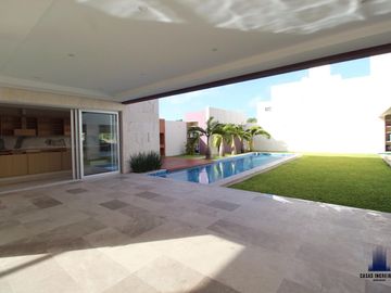 Casa en Fraccionamiento Las Palmas