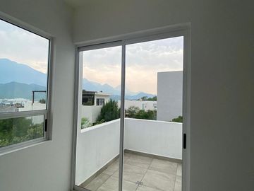 Casa en  Venta en fracc. Santa Isabel, Carretera Nacional