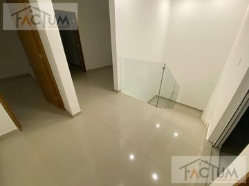Casa en  Venta en fracc. Santa Isabel, Carretera Nacional