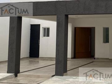 Casa en  Venta en fracc. Santa Isabel, Carretera Nacional