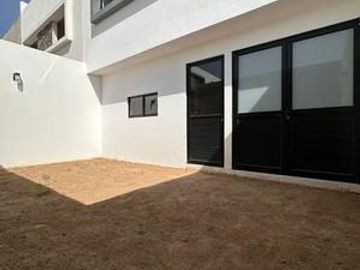 Casa nueva en 3 niveles  en fraccionamiento de primer nivel en Cuautlancingo, Puebla