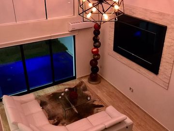 PUNTA TIBURON, Casa en VENTA con alberca y cuarto de servicio