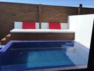 PUNTA TIBURON, Casa en VENTA con alberca y cuarto de servicio