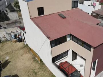 Casa recién remodelada en 8 cedros, Toluca