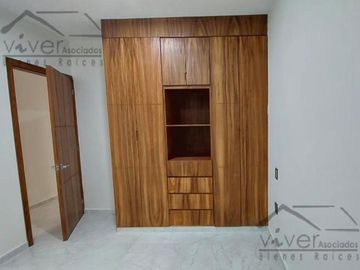 Torre de Ocho Departamentos en Condominio en Residencial Marino