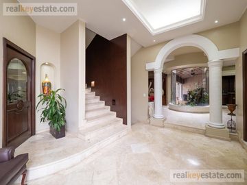 Casa en Venta en Contry La Silla, Guadalupe, N.L.