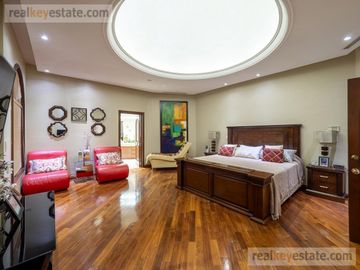 Casa en Venta en Contry La Silla, Guadalupe, N.L.
