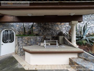 Casa en Venta en Contry La Silla, Guadalupe, N.L.