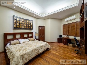 Casa en Venta en Contry La Silla, Guadalupe, N.L.