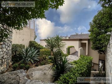 Casa en Venta en Contry La Silla, Guadalupe, N.L.