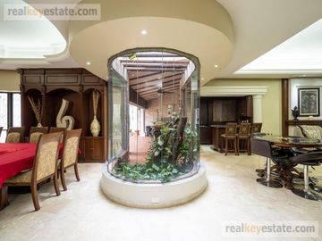 Casa en Venta en Contry La Silla, Guadalupe, N.L.