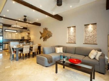 Departamento de 2 Habitaciones Frente al Mar en Venta en Playa del Carmen