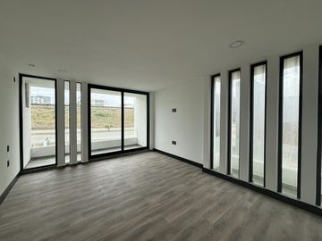 EL ANCLA, Casa en VENTA en ESQUINA, con alberca, sala de TV y roof garden con vista al mar