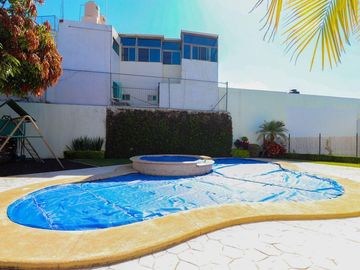 CASA EN VOLCANES