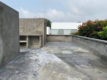 CASA EN VOLCANES