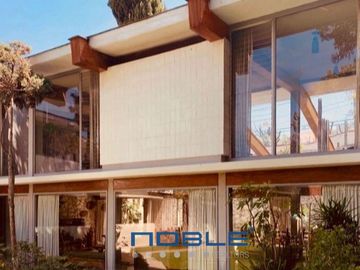 Casa en Venta en Jardines del Pedregal.