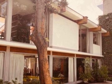 Casa en Venta en Jardines del Pedregal.