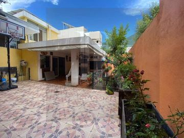 CASA EN VILLA DEL RIO ZONA CONTRY