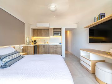 Se vende departamento de 3 recamaras frente la laguna en Zona Hotelera, Cancun