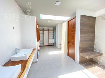 Casa en  Burgos Bugambilias
