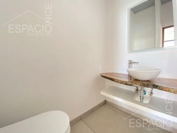 Casa en  Burgos Bugambilias