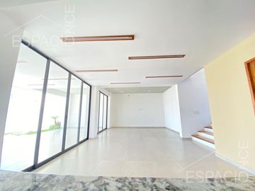 Casa en  Burgos Bugambilias