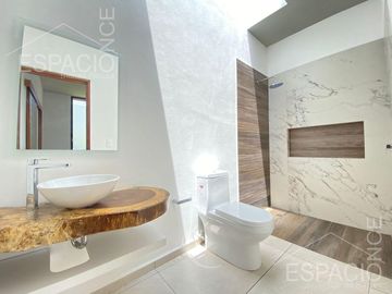 Casa en  Burgos Bugambilias