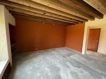 Casa en venta- Club de Golf Los Encinos