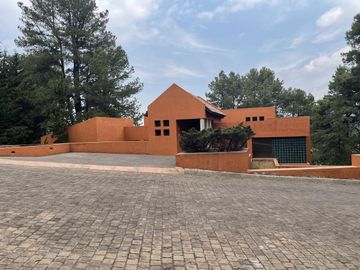 Casa en venta- Club de Golf Los Encinos