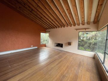 Casa en venta- Club de Golf Los Encinos