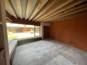 Casa en venta- Club de Golf Los Encinos