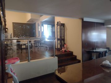 CASA EN DESNIVELES DE 3 PISOS, HACIENDA OJO DE AGUA SUP. 525 MTS