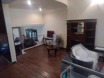 CASA EN DESNIVELES DE 3 PISOS, HACIENDA OJO DE AGUA SUP. 525 MTS