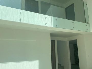VENTA DE CASA NUEVA EN CONJUNTO FRISONES II EN CACALOMACAN TOLUCA